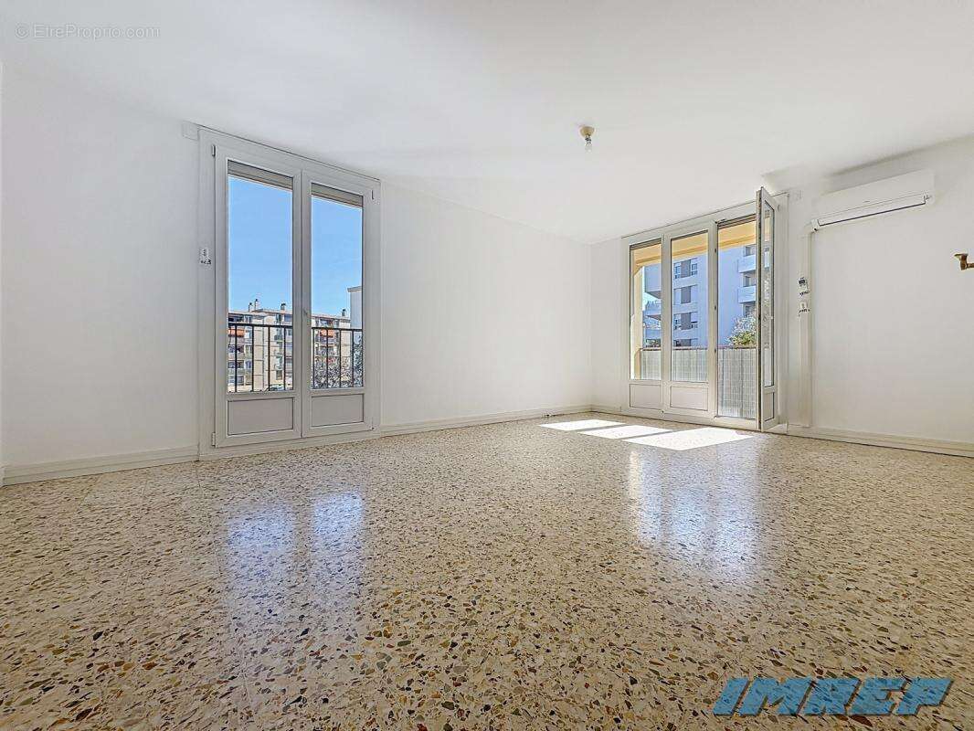 Appartement à MARSEILLE-10E