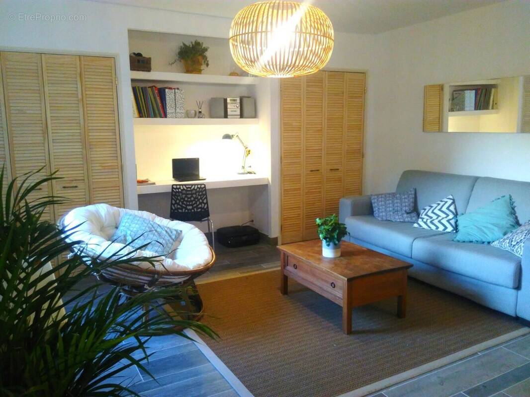 Appartement à VENCE