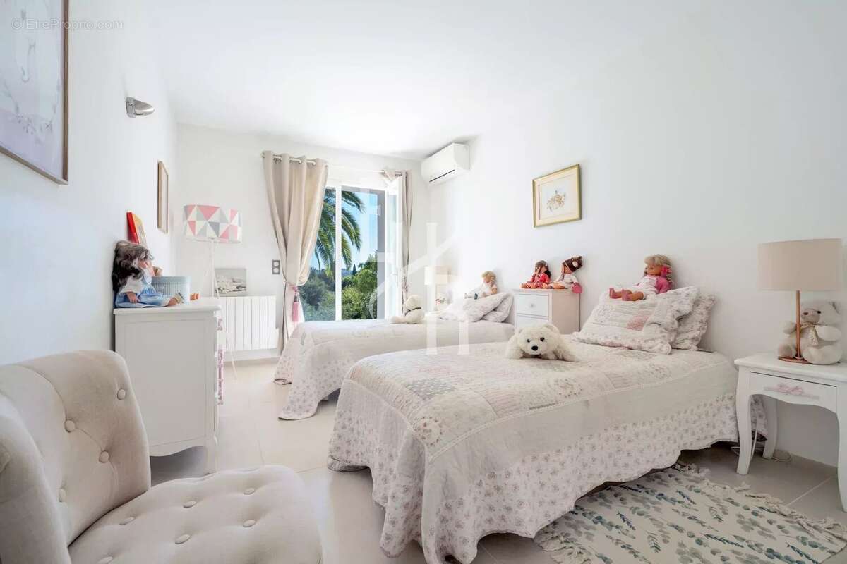 Achat / Vente villa Mougins vue village - photo 14