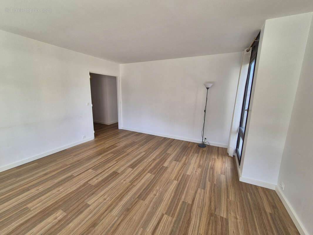 Appartement à JOUY-EN-JOSAS