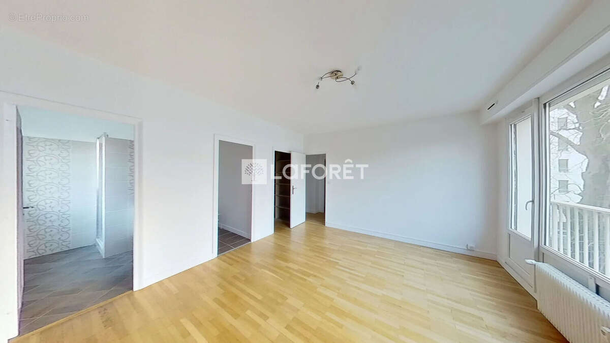 Appartement à LYON-8E
