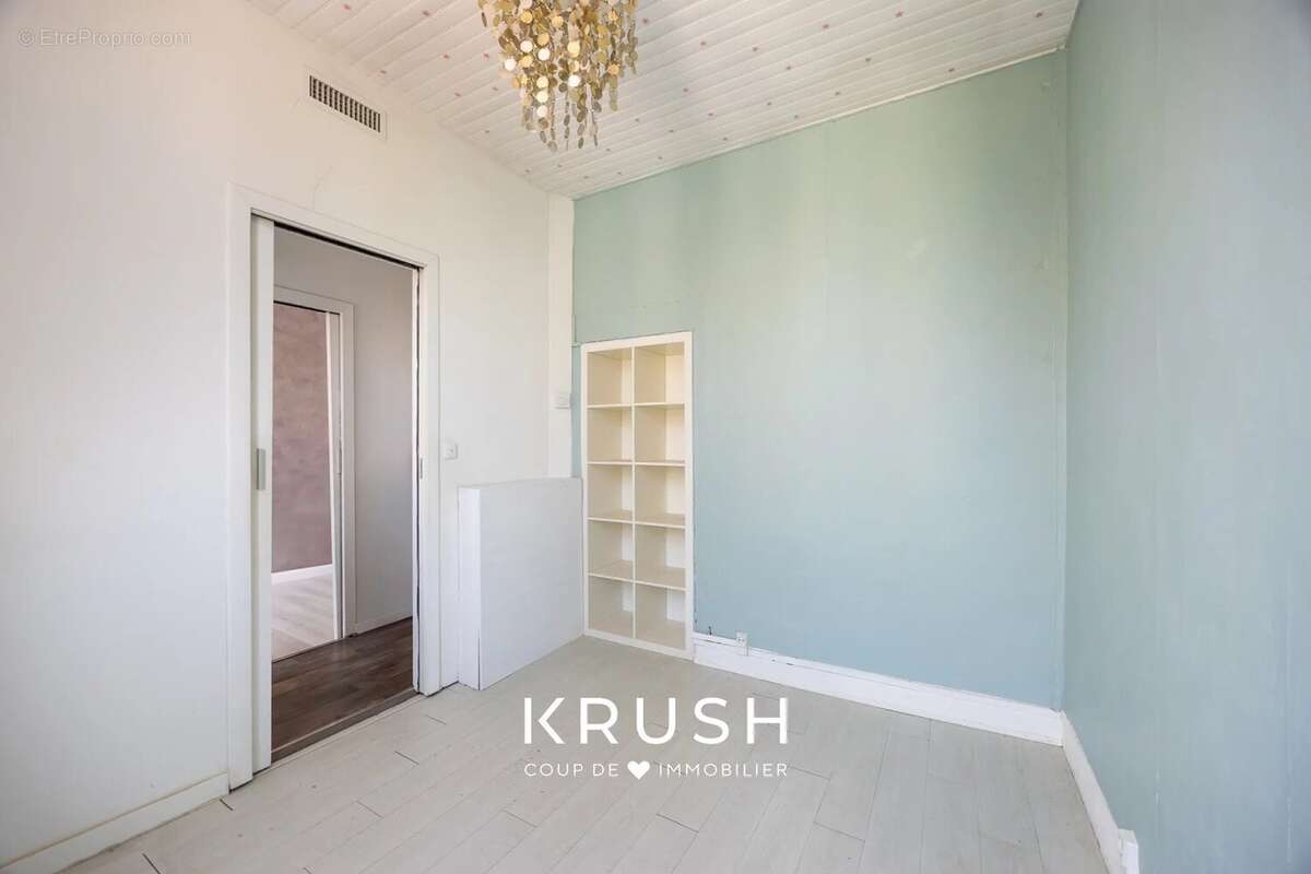 Appartement à MARSEILLE-6E