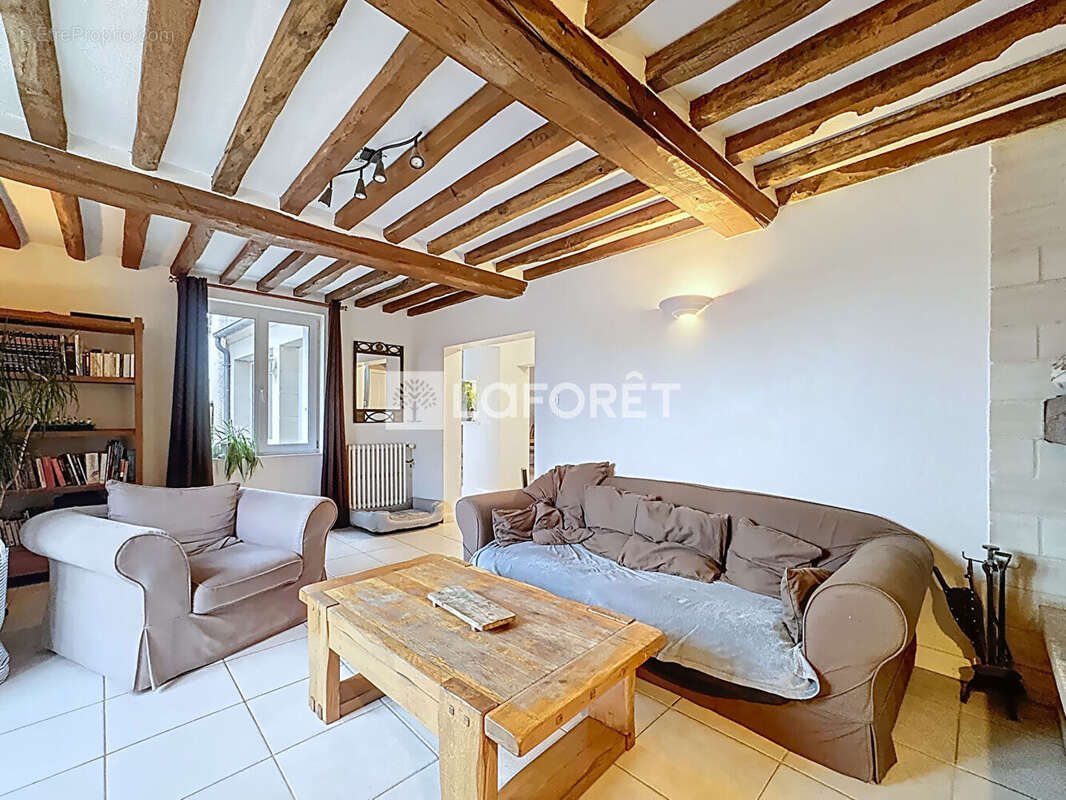 Maison à BIEVILLE-BEUVILLE