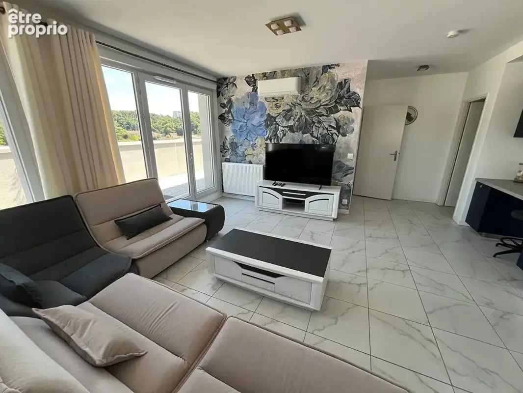 Appartement unique sur les toits de Cenon - photo 2