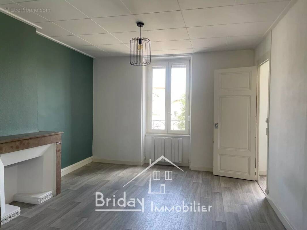 Appartement à SAINT-SYMPHORIEN-D'OZON