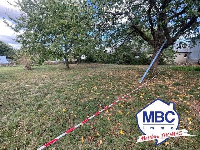 Terrain à TILLIERES