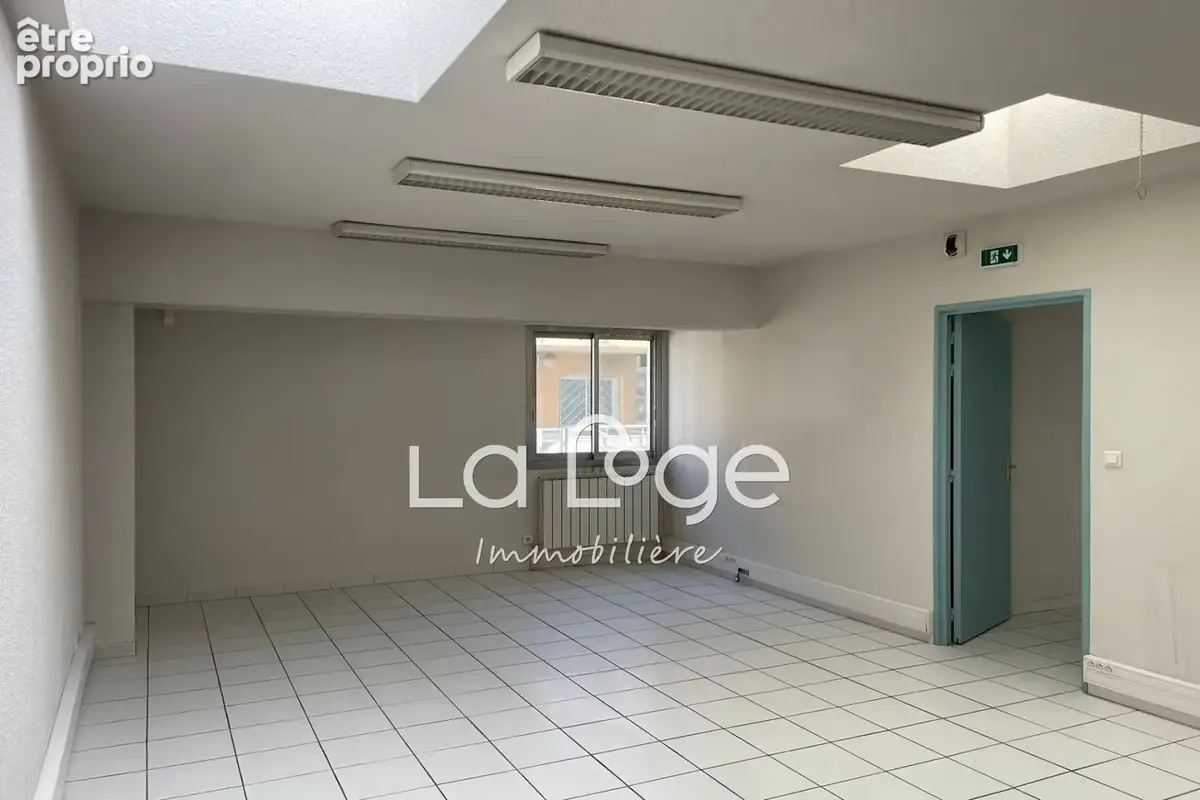 Commerce 227 m² à vendre à Gap (05000) - photo 4