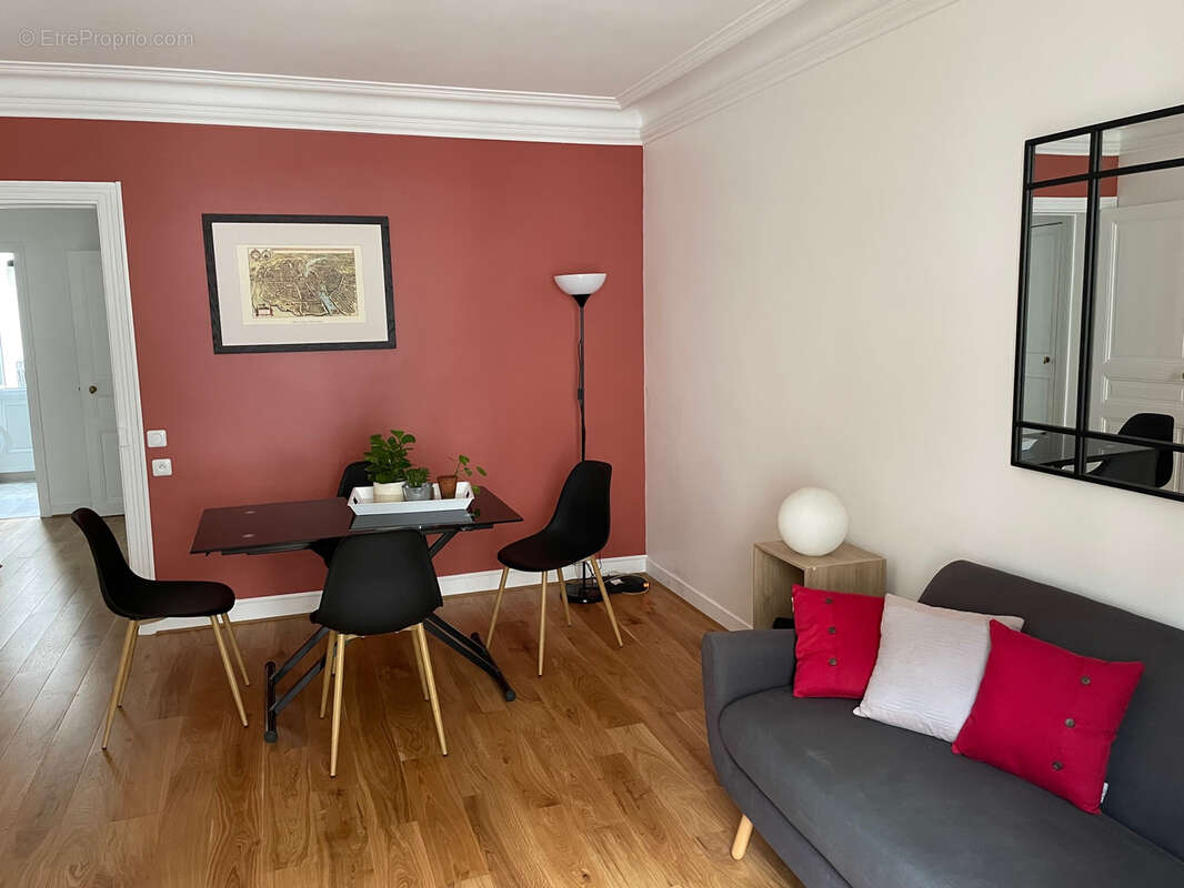 Appartement à PARIS-15E