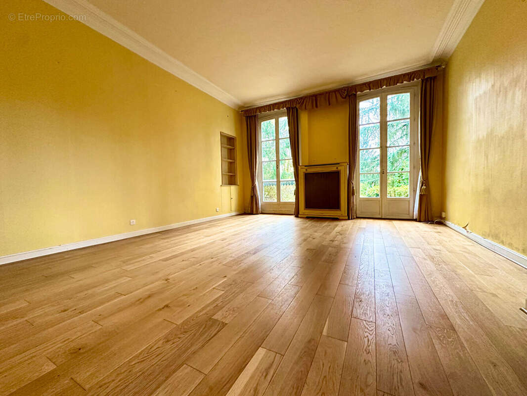 Appartement à MAISONS-LAFFITTE