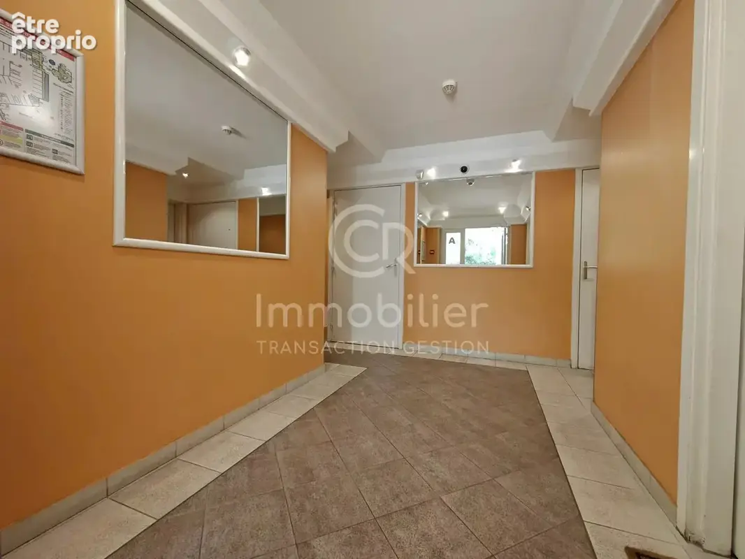 T1 27.33 m² rez-de-jardin sud parking piscine - photo 10