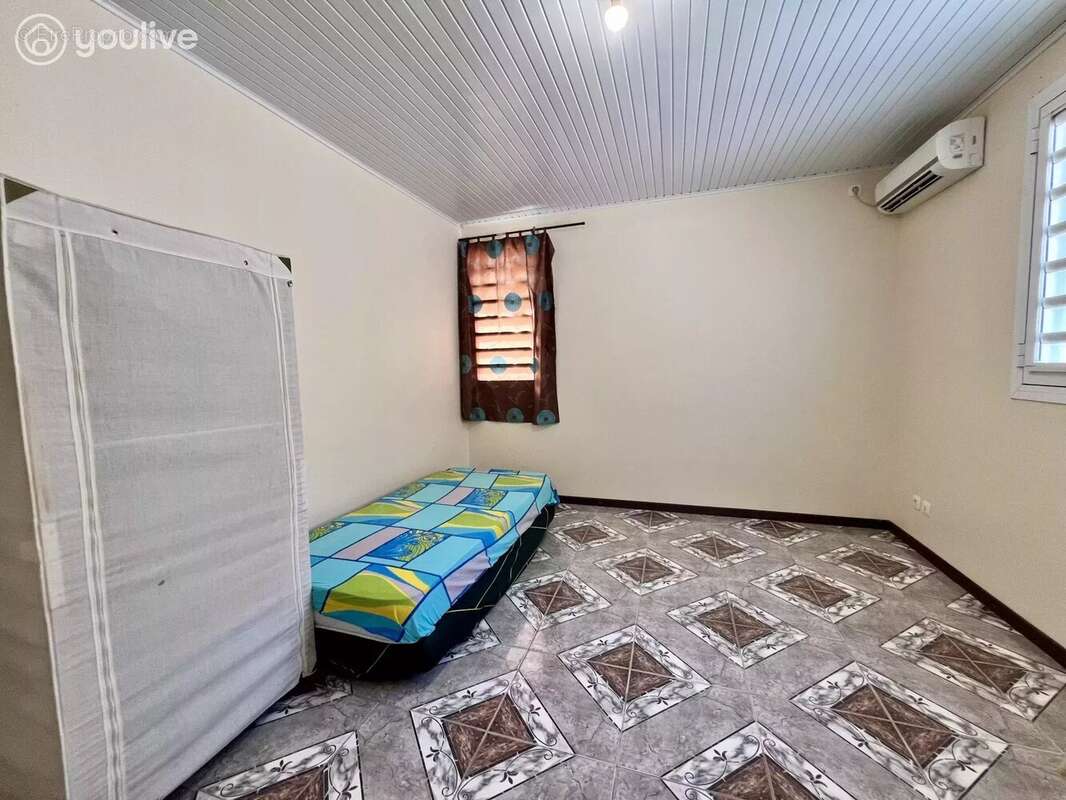 Maison à RIVIERE-SALEE