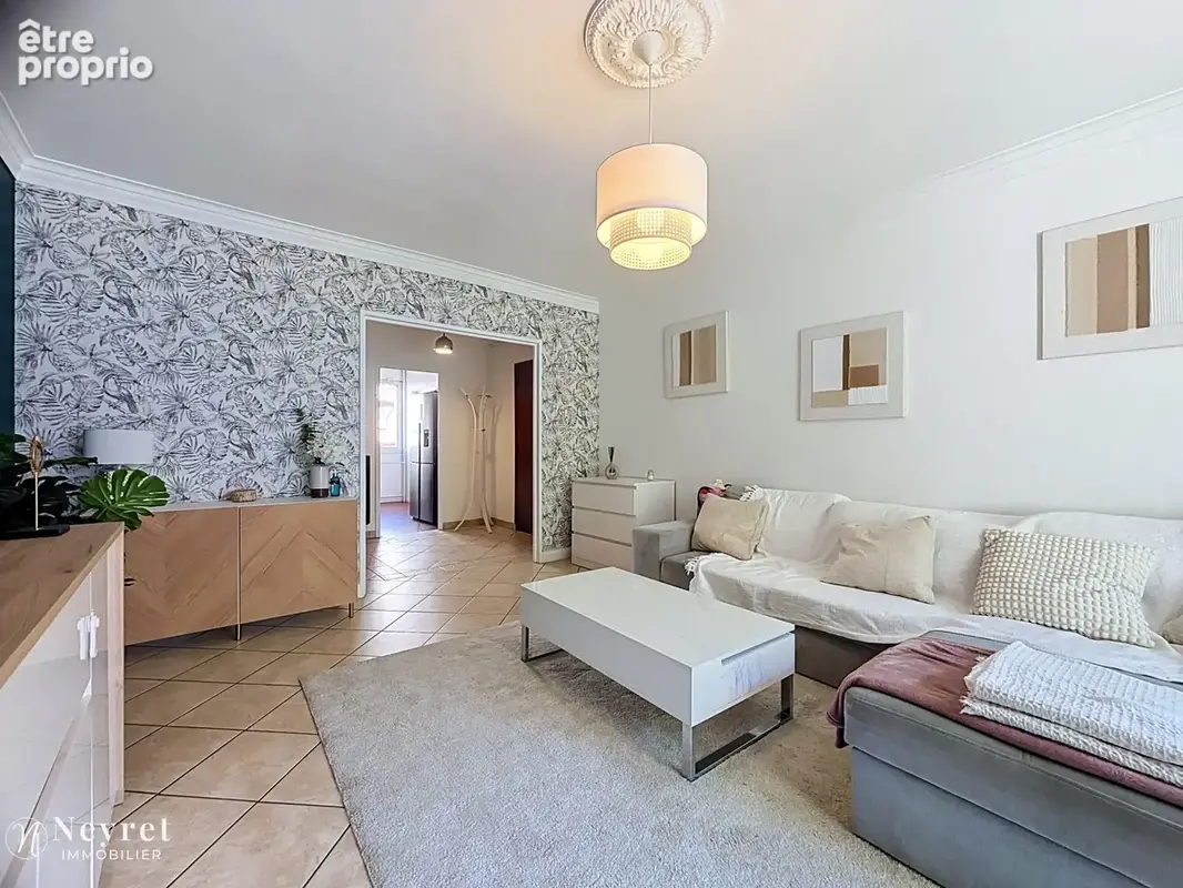 Appartement Lyon 7 - T3 68m2 - 2 chambres - balcon - photo 2
