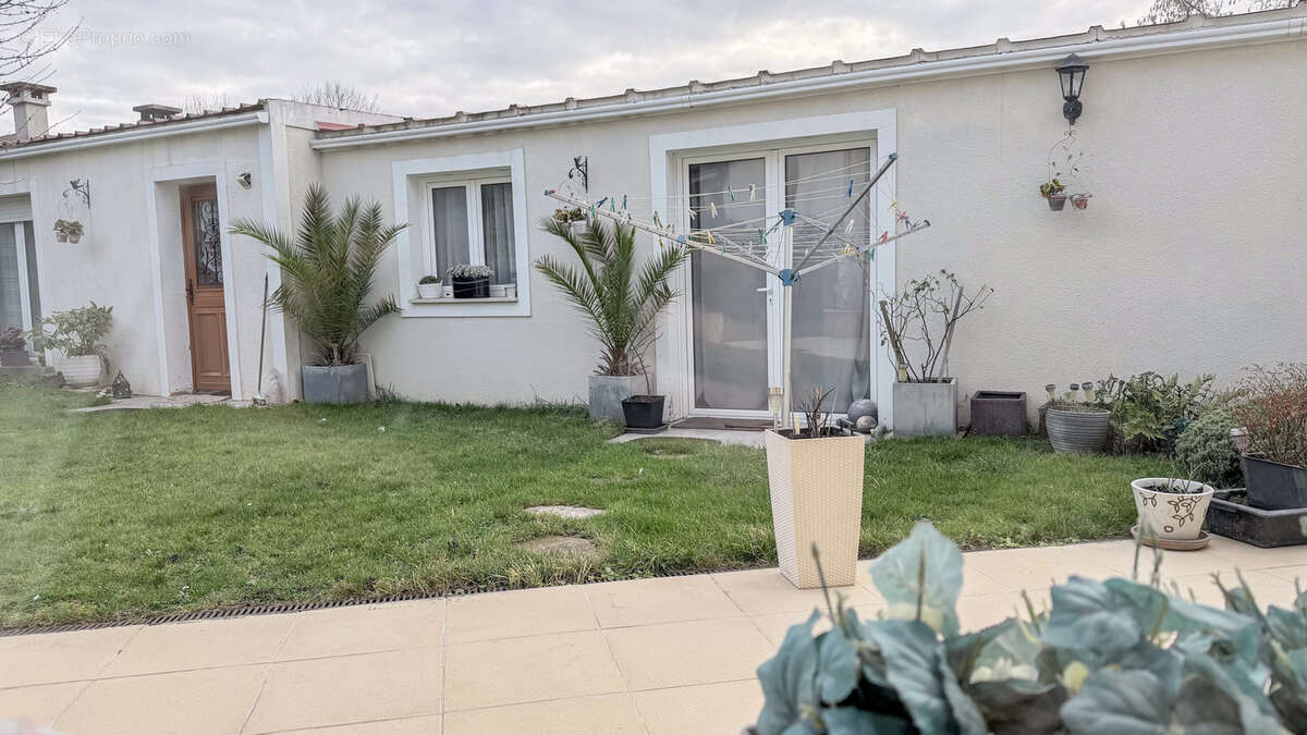 Maison à MORANGIS