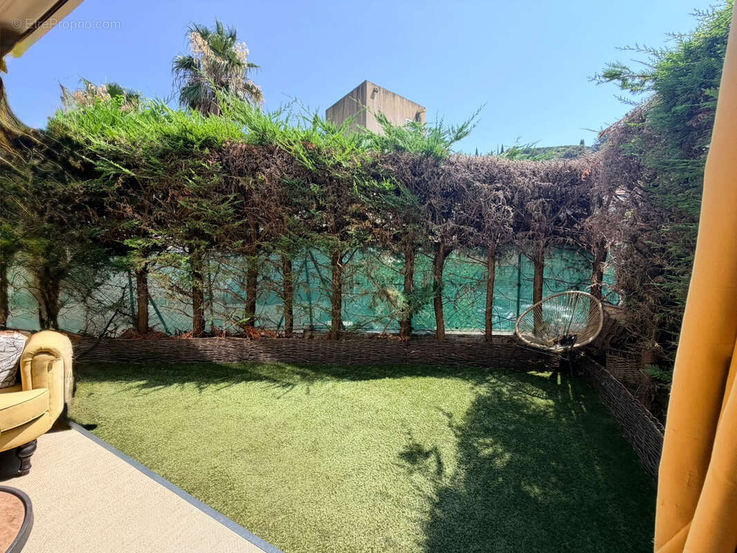 Appartement à ROQUEBRUNE-CAP-MARTIN
