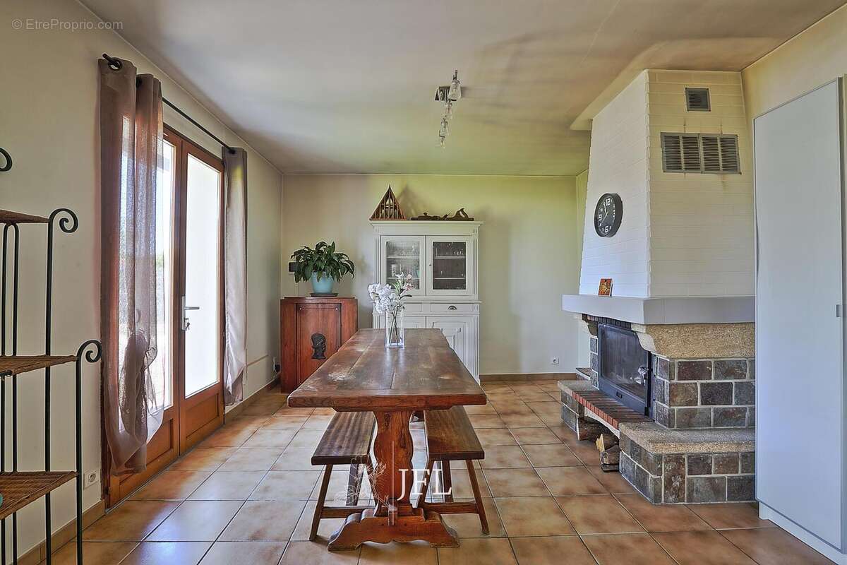 Maison à SAUBION