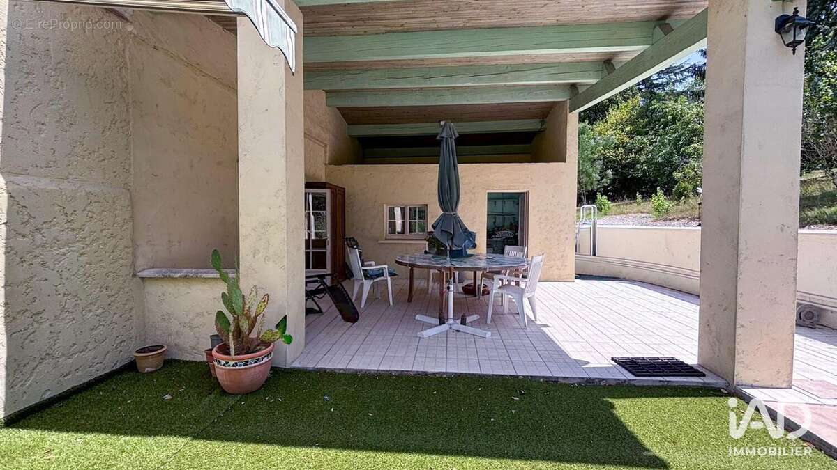 Maison 118 m² à Fontcouverte  - photo 2