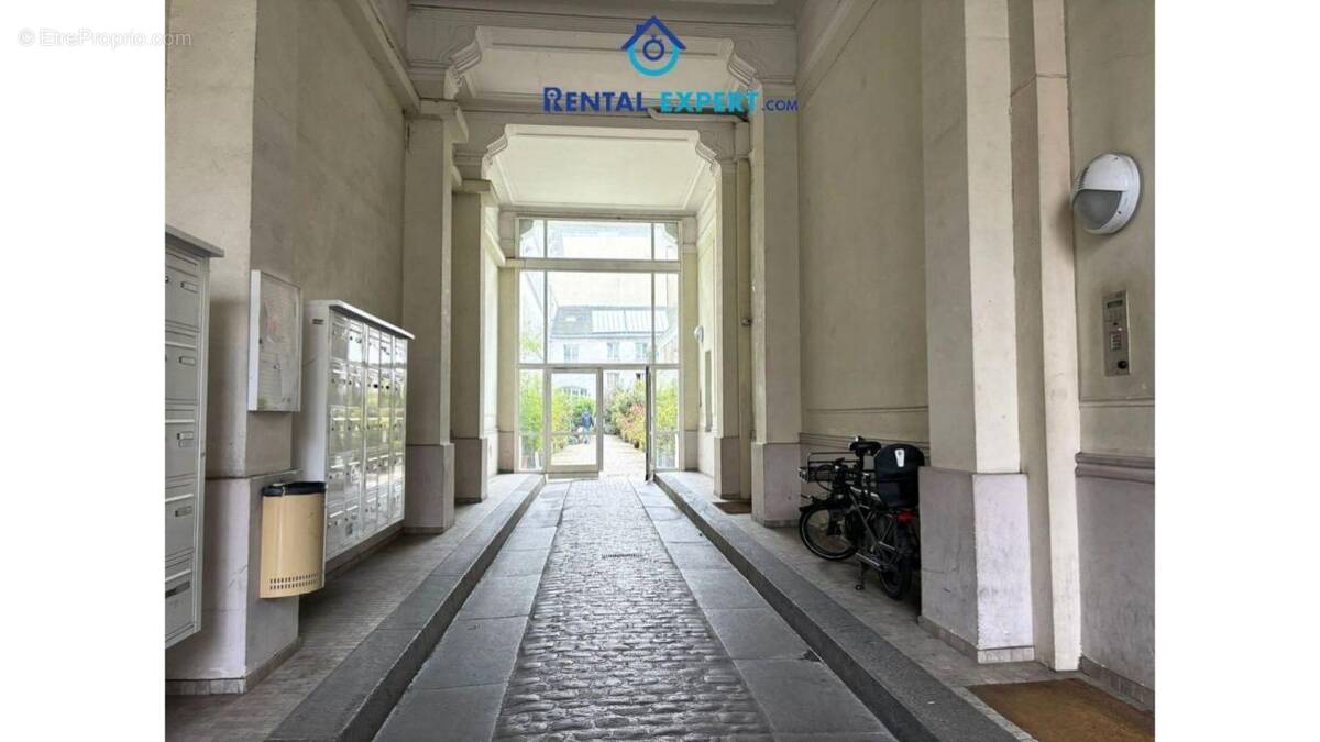 Appartement à PARIS-10E