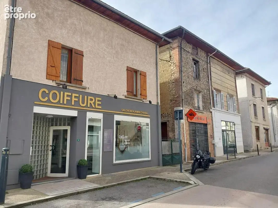 Maison Saint Etienne De Saint Geoirs 4 pièce(s) 129,69. m2 - photo 1