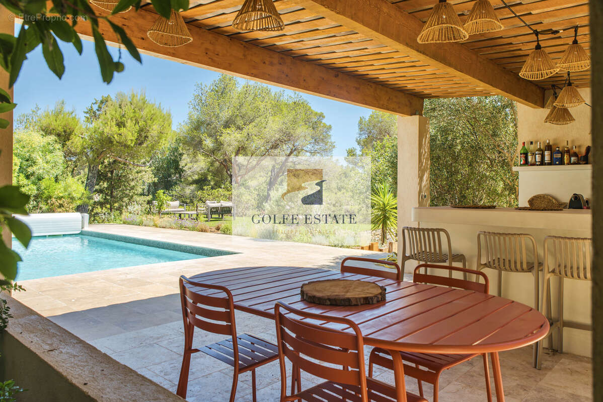 Villa vue mer rénovée, 6 chambres et plus, piscine - photo 7