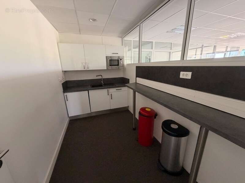 bureaux à vendre CHAPONOST (69) magnifique plateau de 160m2 dans l'immeuble LW1, face à la gare de Chaponost - photo 12