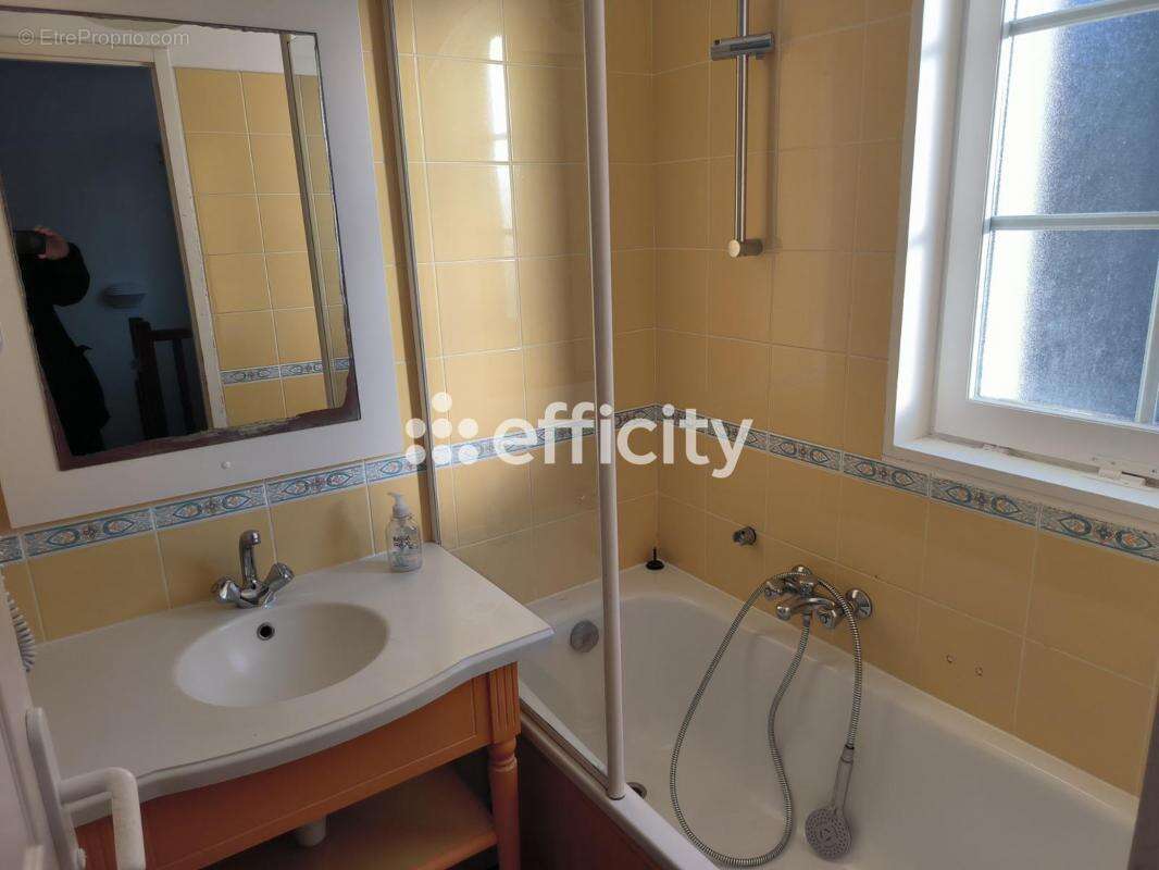 Maison à TALMONT-SAINT-HILAIRE