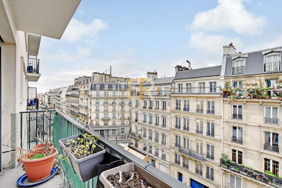 Appartement à PARIS-10E