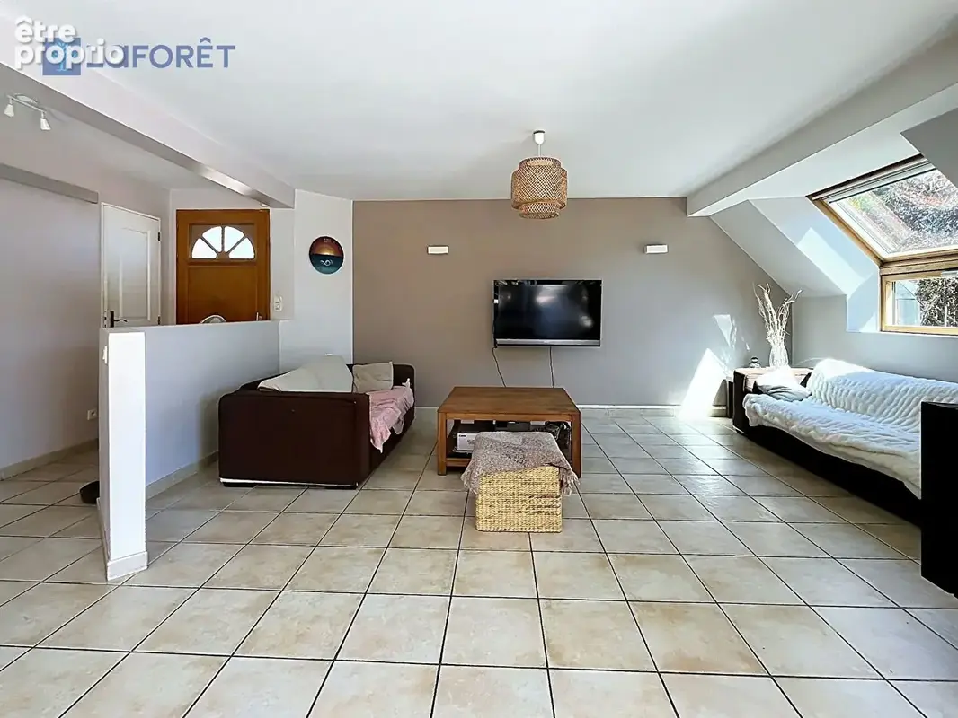 REDENE, Maison contemporaine sur terrain de 2000m², 3/4 ch, garage, et grand grenier aménageable - photo 4