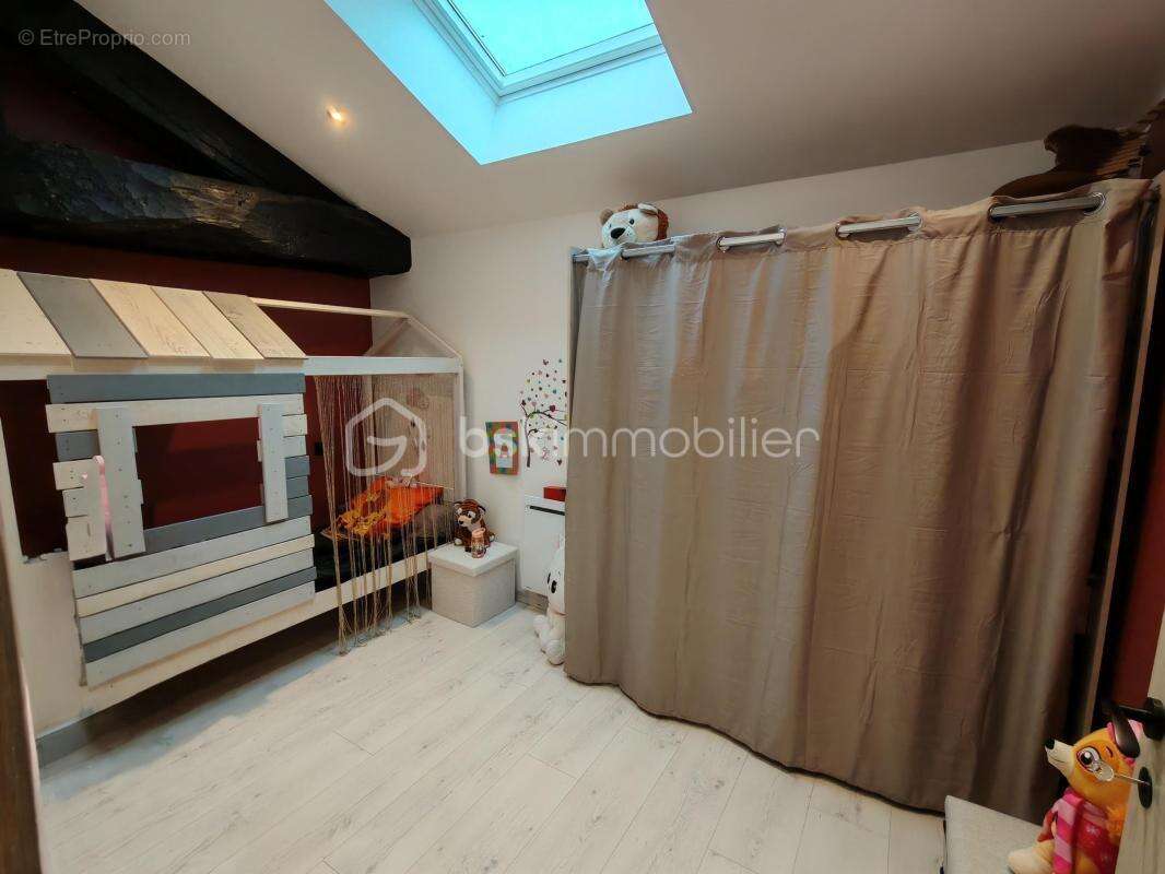 Maison à MONTREVEL-EN-BRESSE