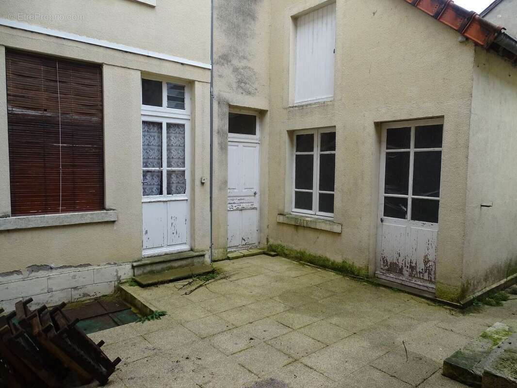 Appartement à CHATEAUNEUF-SUR-CHER