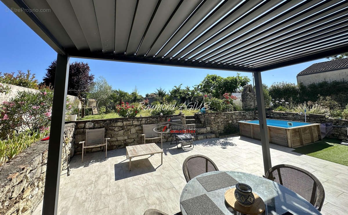 Charmante propriété de village rénovée de 7 chambres avec potentiel de revenus - photo 7