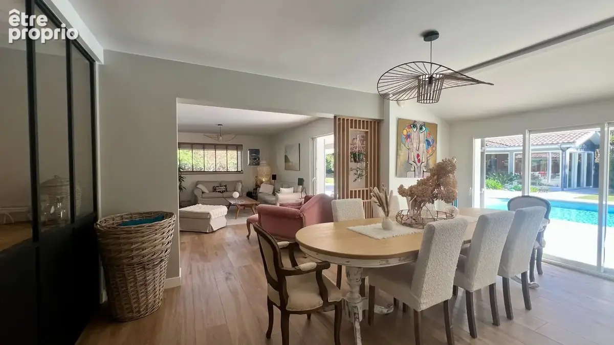 Maison 9 pièces 257 m² à vendre à Gujan-Mestras (33470) - photo 5