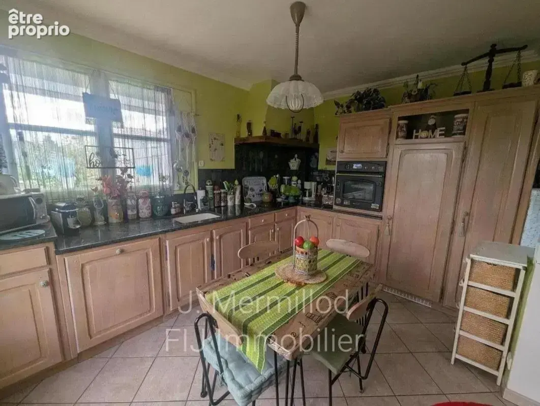 Maison 7 pièces / 183 m² / 393 000 EUR / SAINT-PRIVAT-DES-VIEUX - photo 5