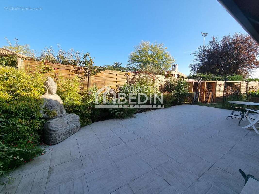 Maison à SAINT-SEURIN-SUR-L&#039;ISLE