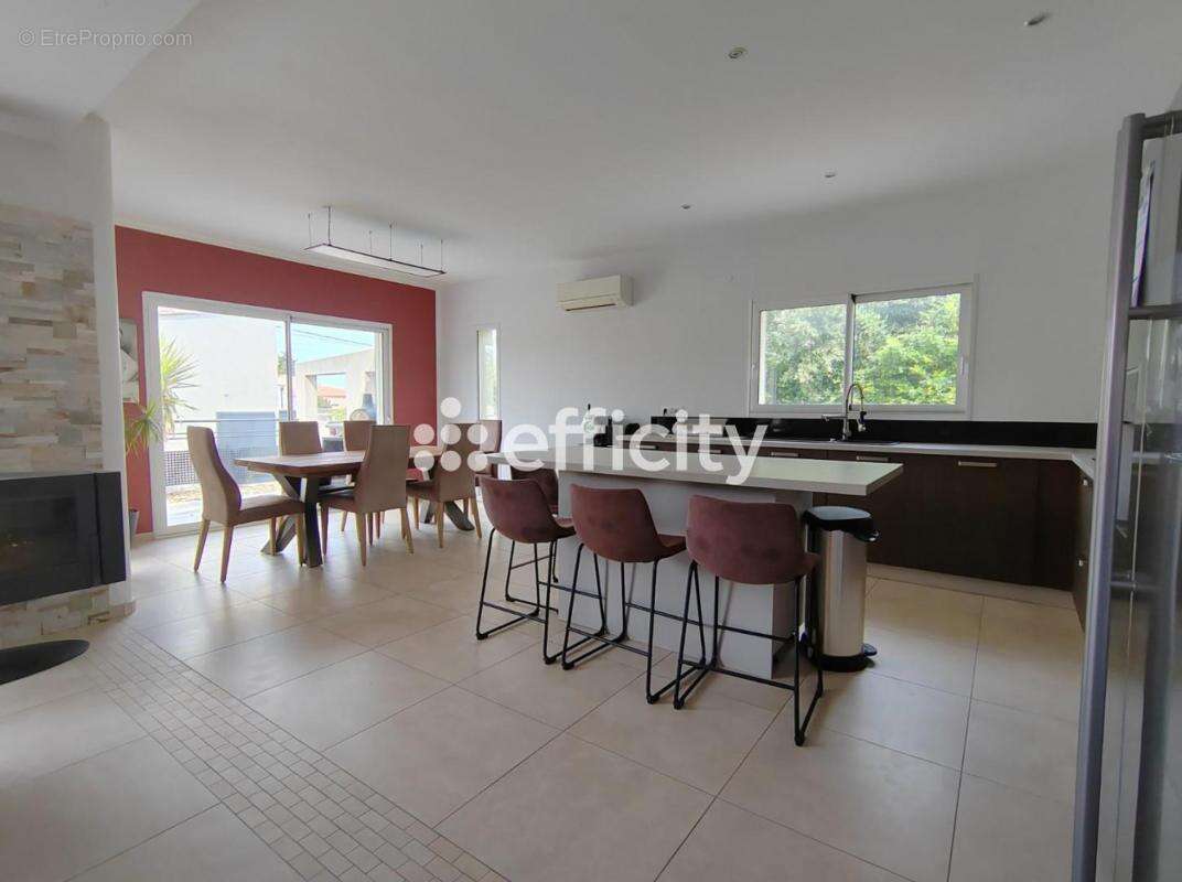 Maison à ROCHEFORT-DU-GARD