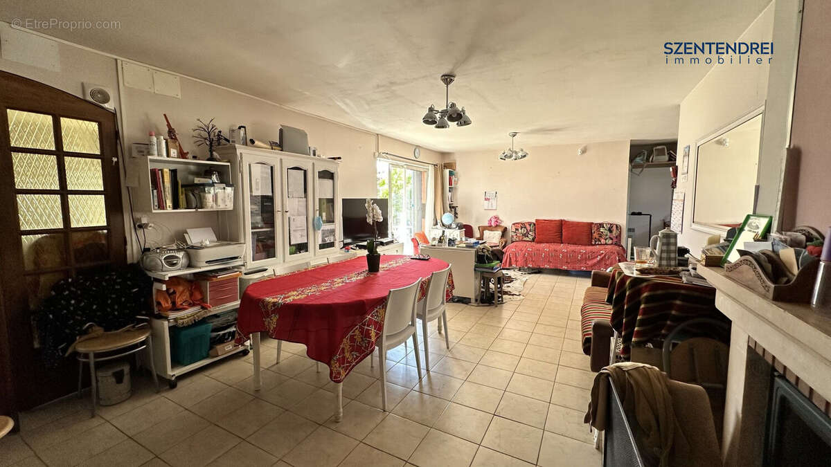 À vendre Maison T6 avec garage Lunel Nord  - Maison à LUNEL