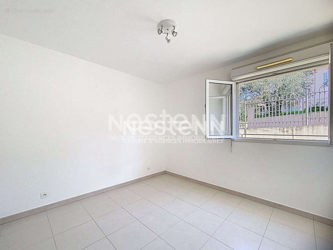 Appartement à VALLAURIS