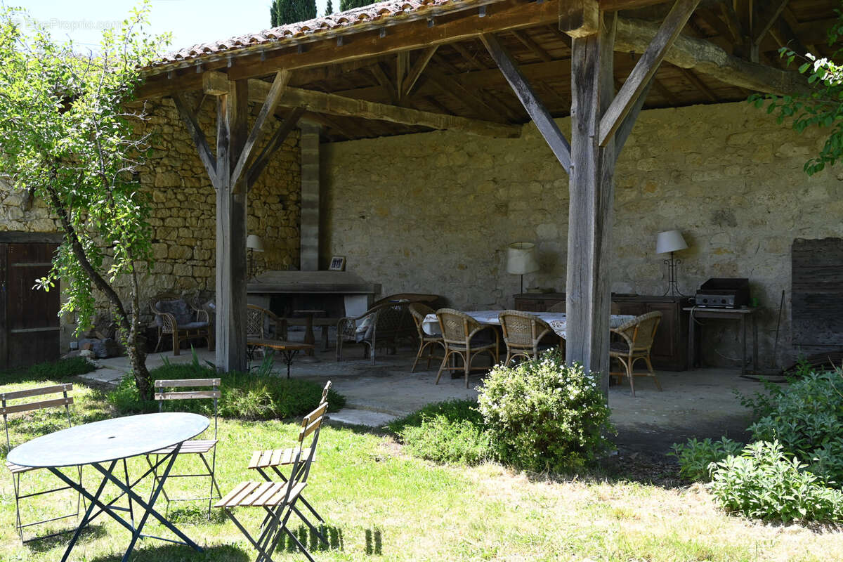 Maison à CASTELLA
