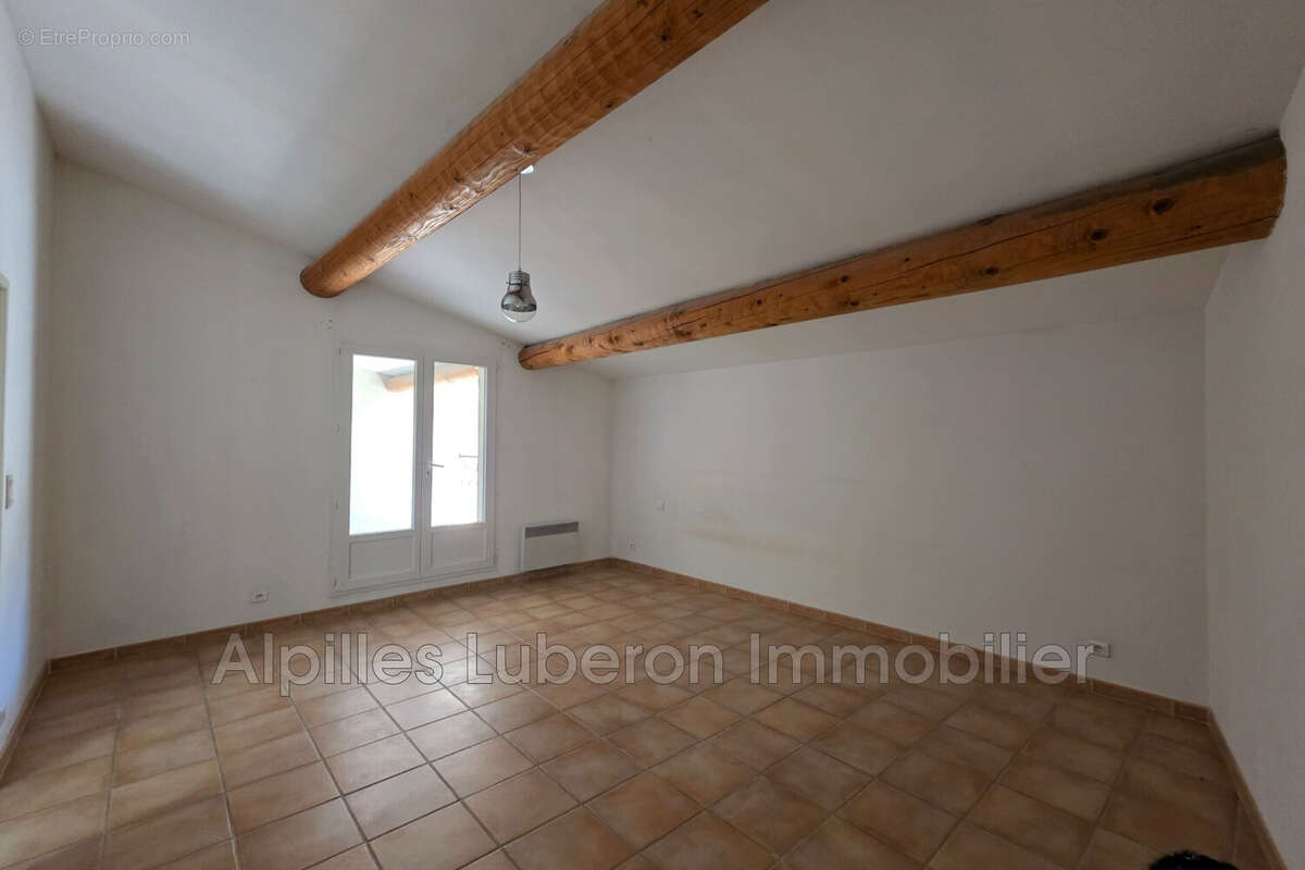 Maison à MOLLEGES