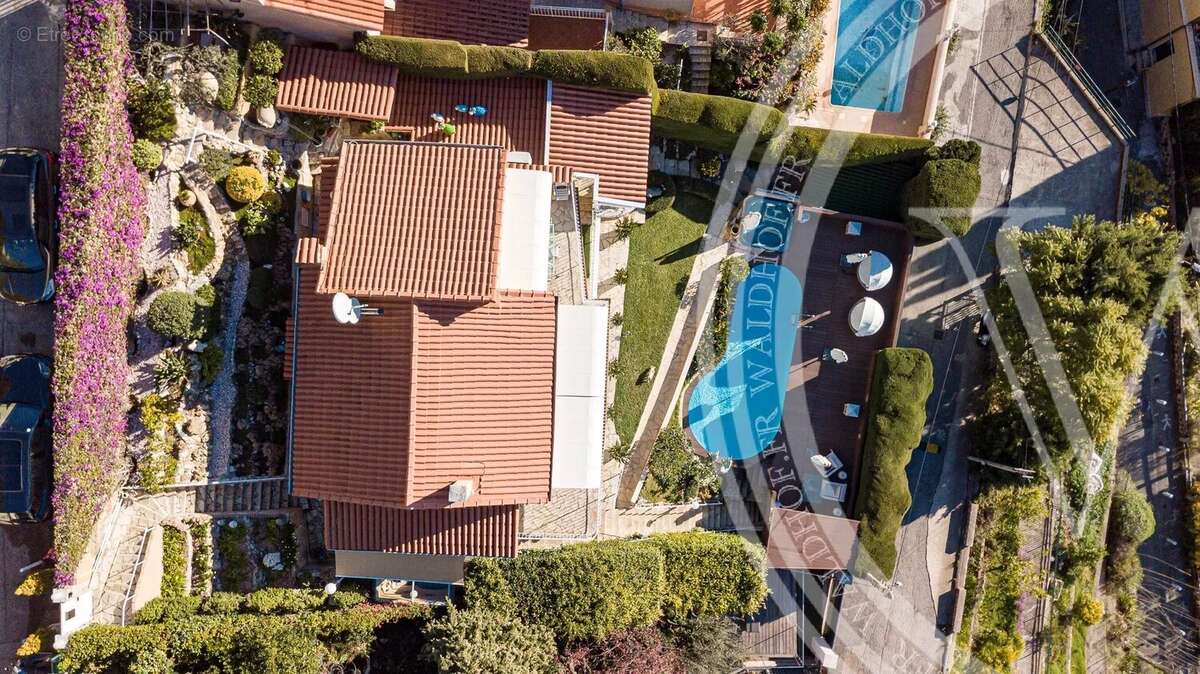 Villa Art Déco entièrement rénovée dans un domaine privé de Cap d'Ail à 5 min de Monaco - photo 11