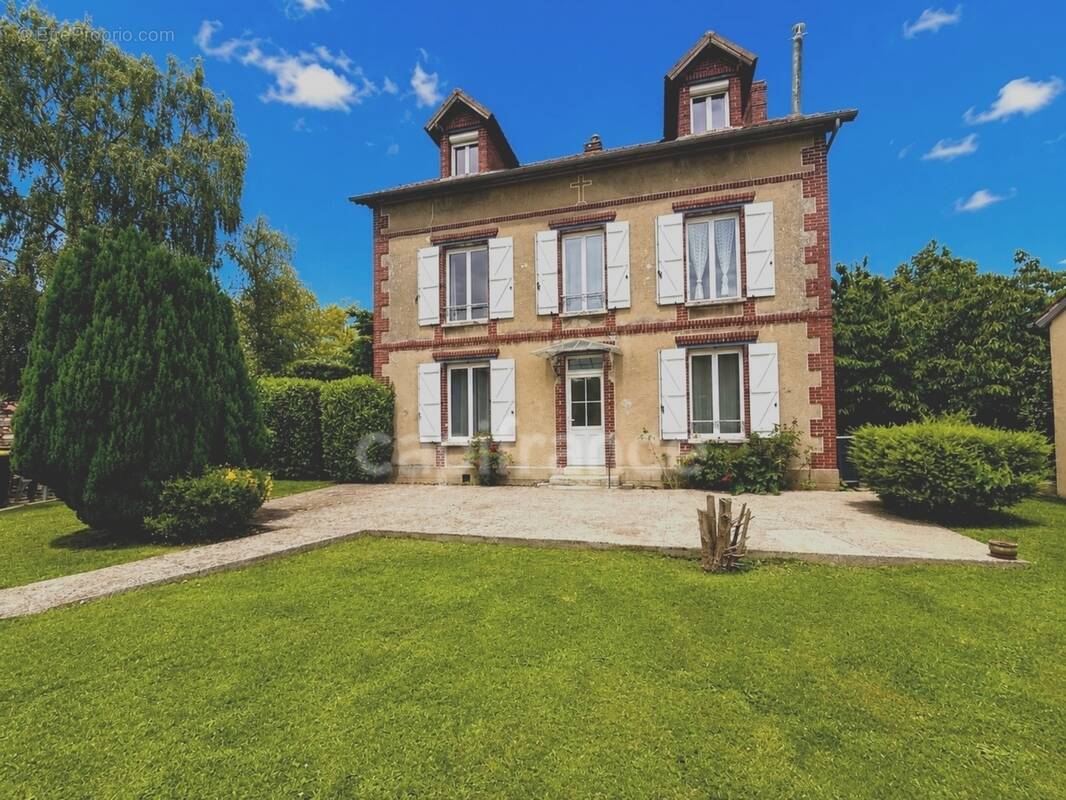 Maison à CHAUFOUR-LES-BONNIERES
