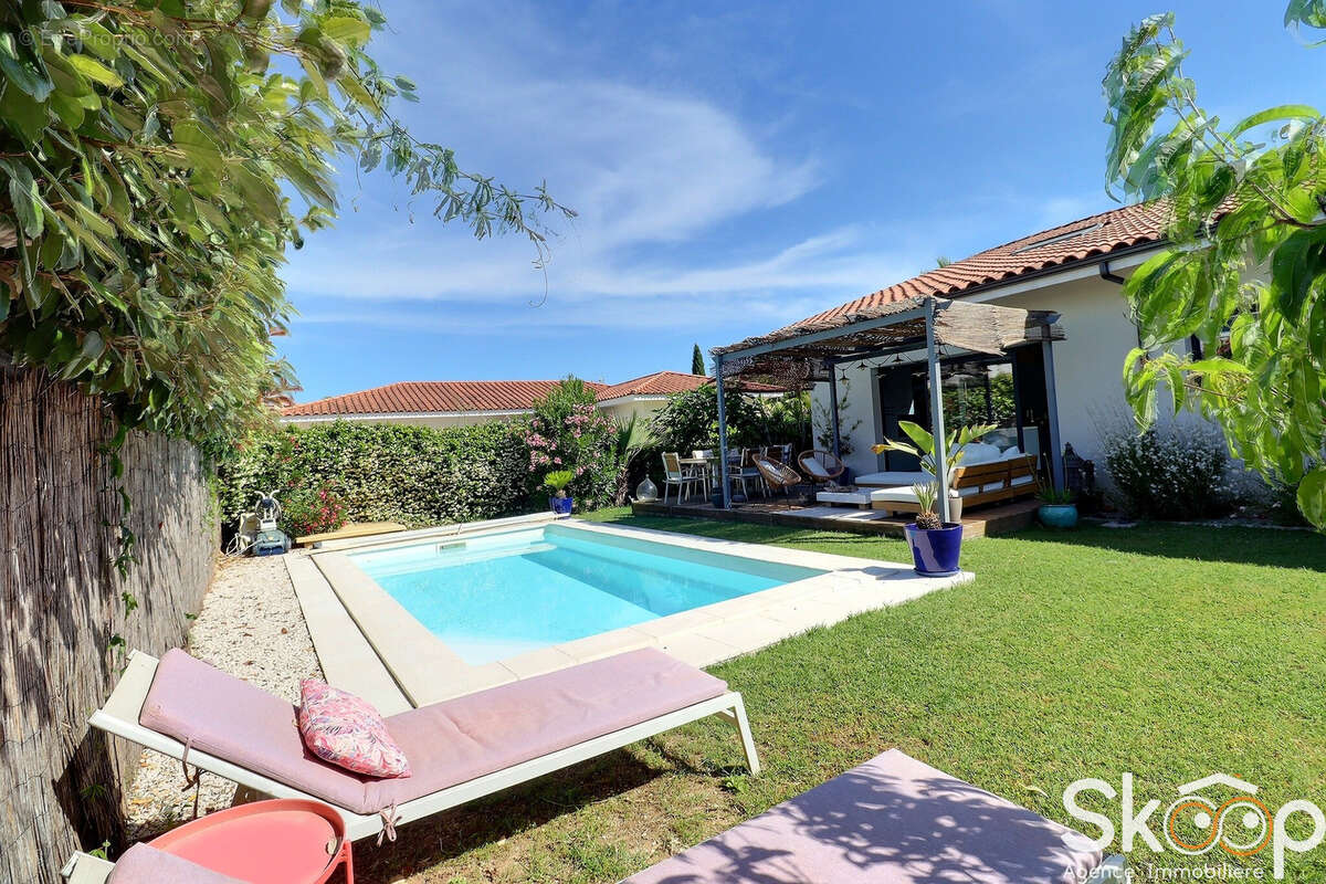 Maison à JACOU