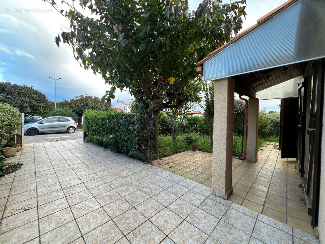 Maison à MONTESQUIEU-DES-ALBERES