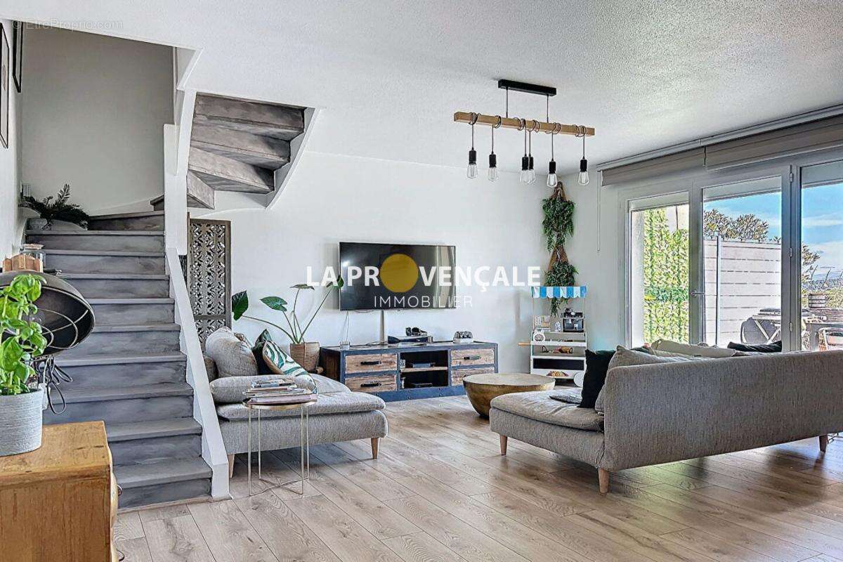 Appartement à SEPTEMES-LES-VALLONS