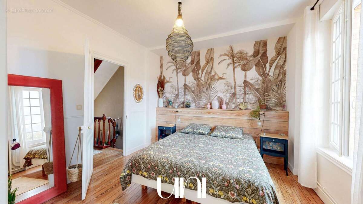 Maison à MEZIDON-CANON