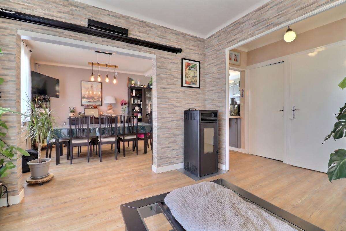 Maison individuelle avec sous-sol complet – Genlis - photo 2
