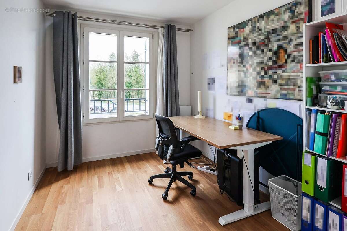 Appartement à LAMORLAYE