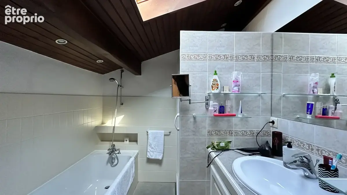 Maison landaise 220 m² avec piscine sur 3000 m²  7 pièces  calme absolu  sans vis-à-vis  fort potentiel - photo 20