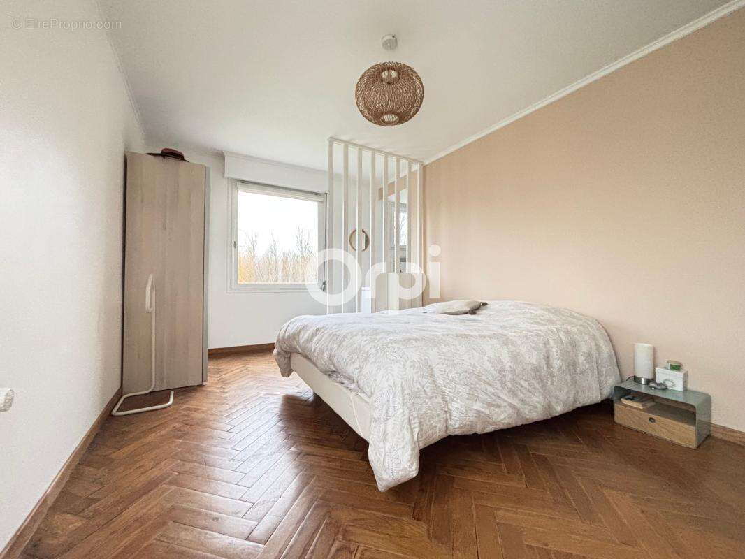 Maison à BOURGHELLES