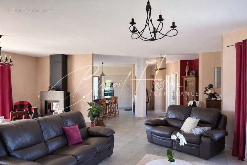 Maison T5 de 175m² sur terrain de 2500m² - photo 6