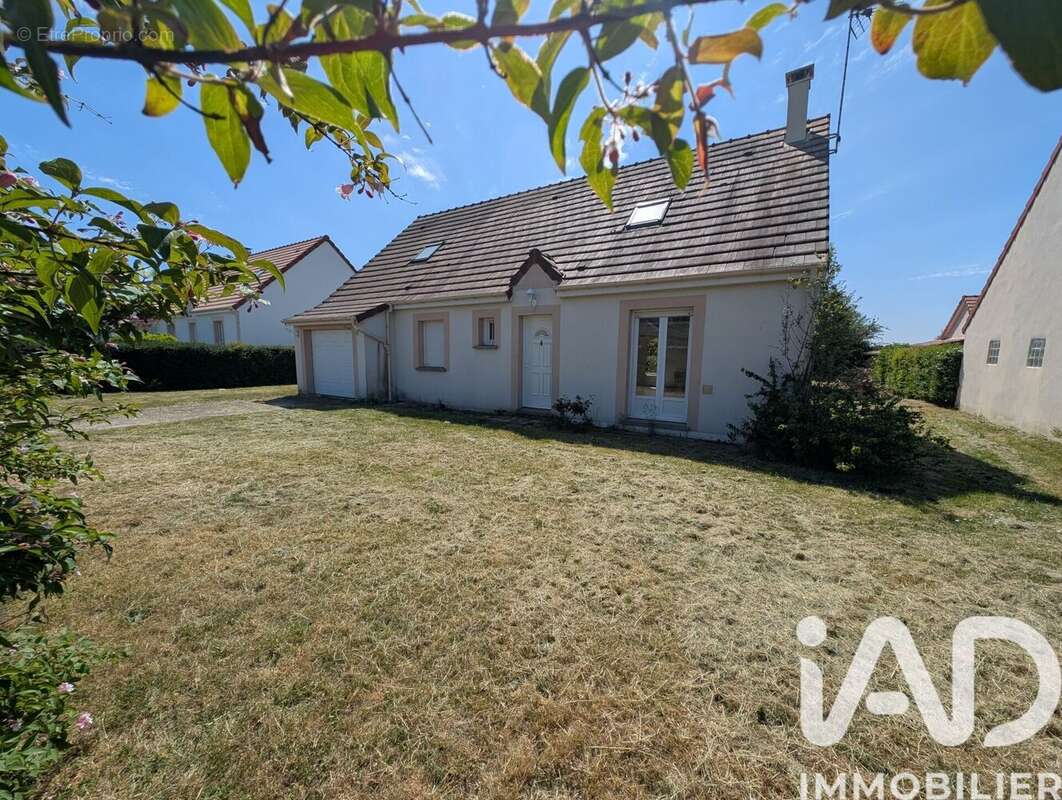 Photo 1 - Maison à LORRIS